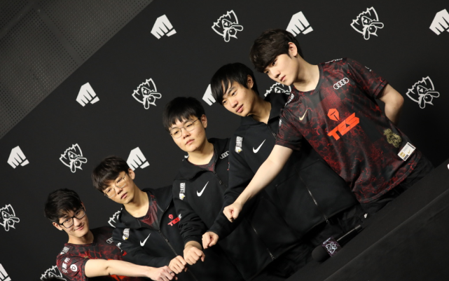 也为她的职 也为她的职